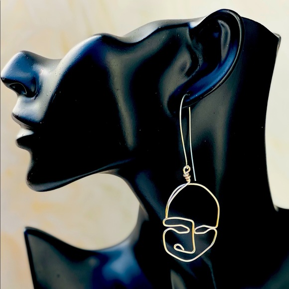 Face wire Earrings - Picture 1 of 3
